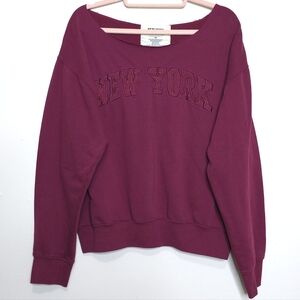 ​Burgundy New York Embroidered Graphic Sweatshirt Medium Oversized Pullover